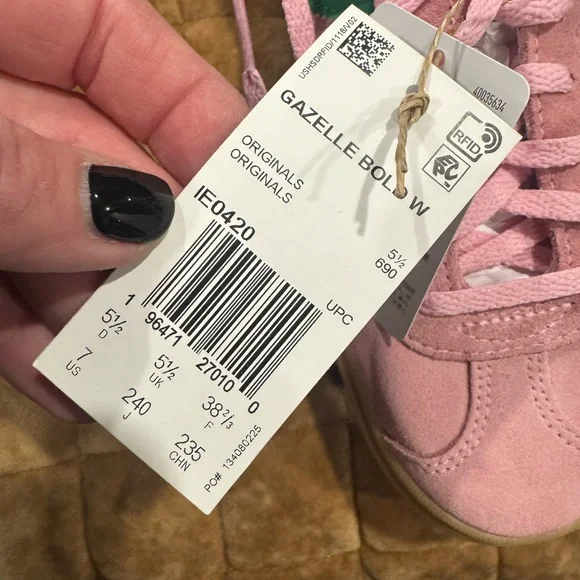 Adidas GAZELLE BOLD Suede Sneakers in Pink and Green- cute comfy classics🩷💚 - Picture 13 of 16